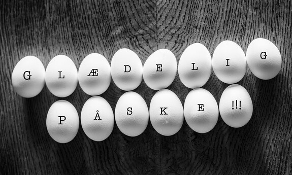 Billede af påskehilsen på æg